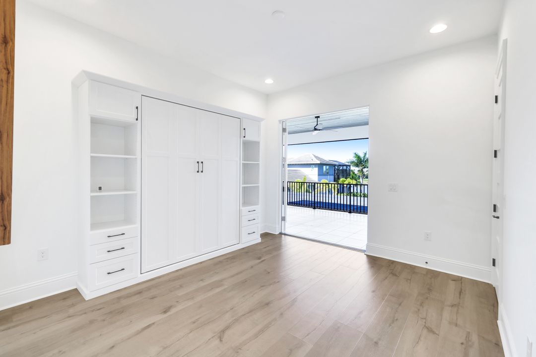 6273 Negril Isle Dr, Naples, FL 34113