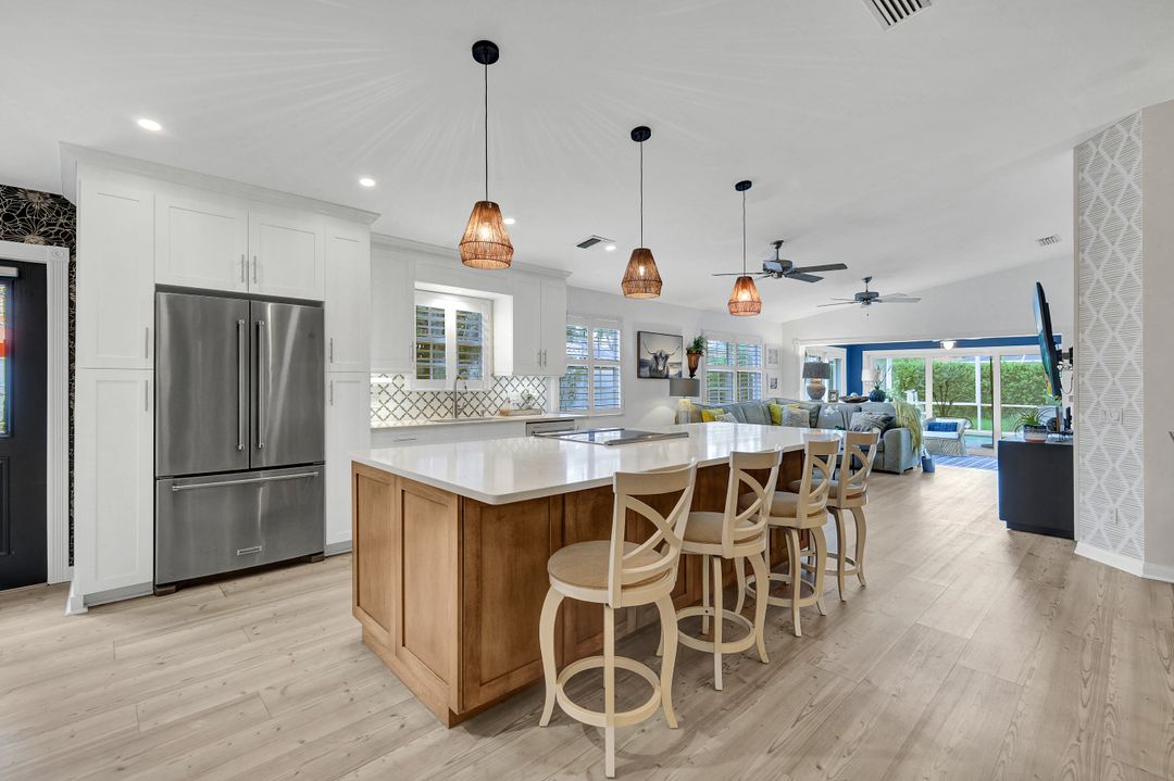 5011 Kingston Way, Naples, FL 34119