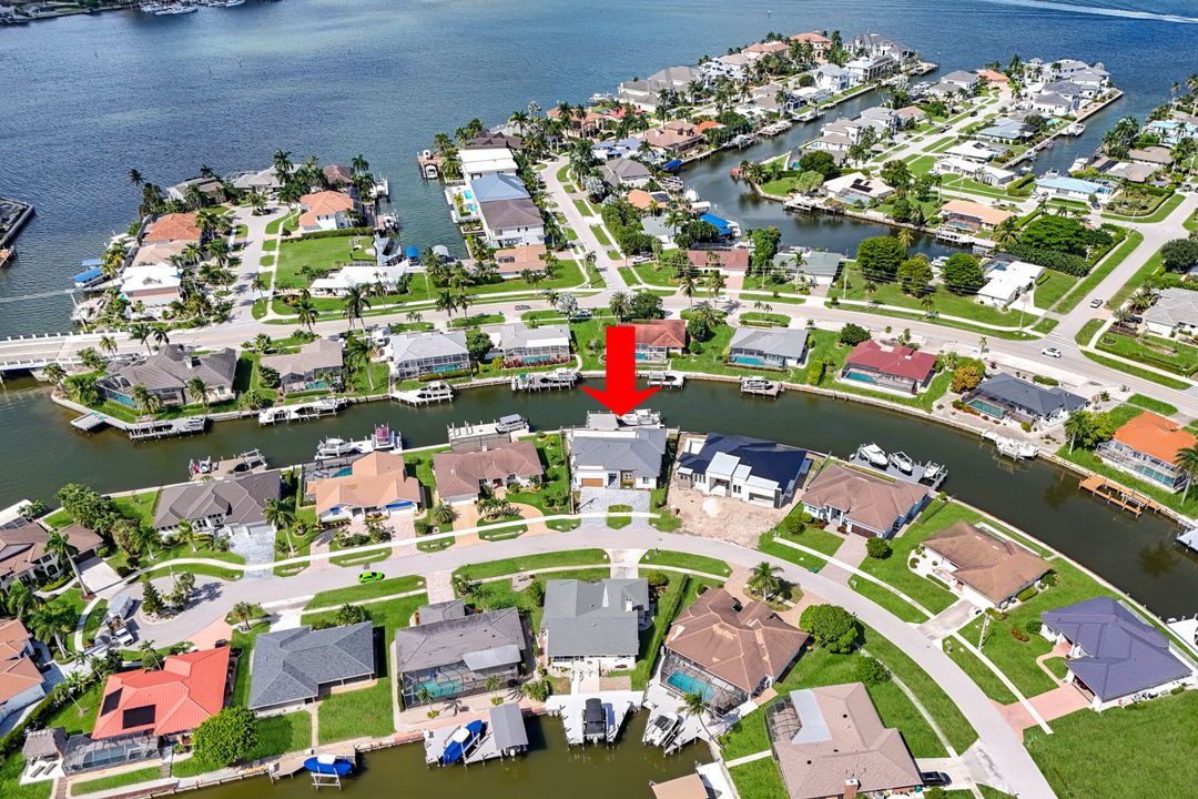 919 Juniper Ct, Marco Island, FL 34145