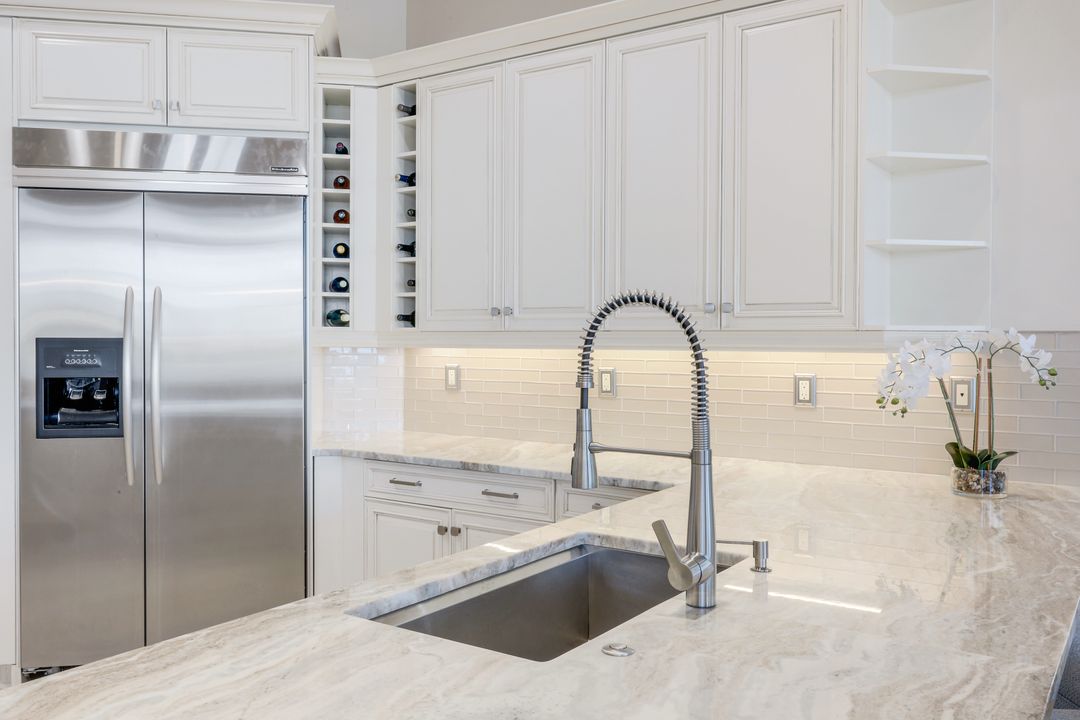 18571 Verona Lago Dr, Miromar Lakes, FL 33913