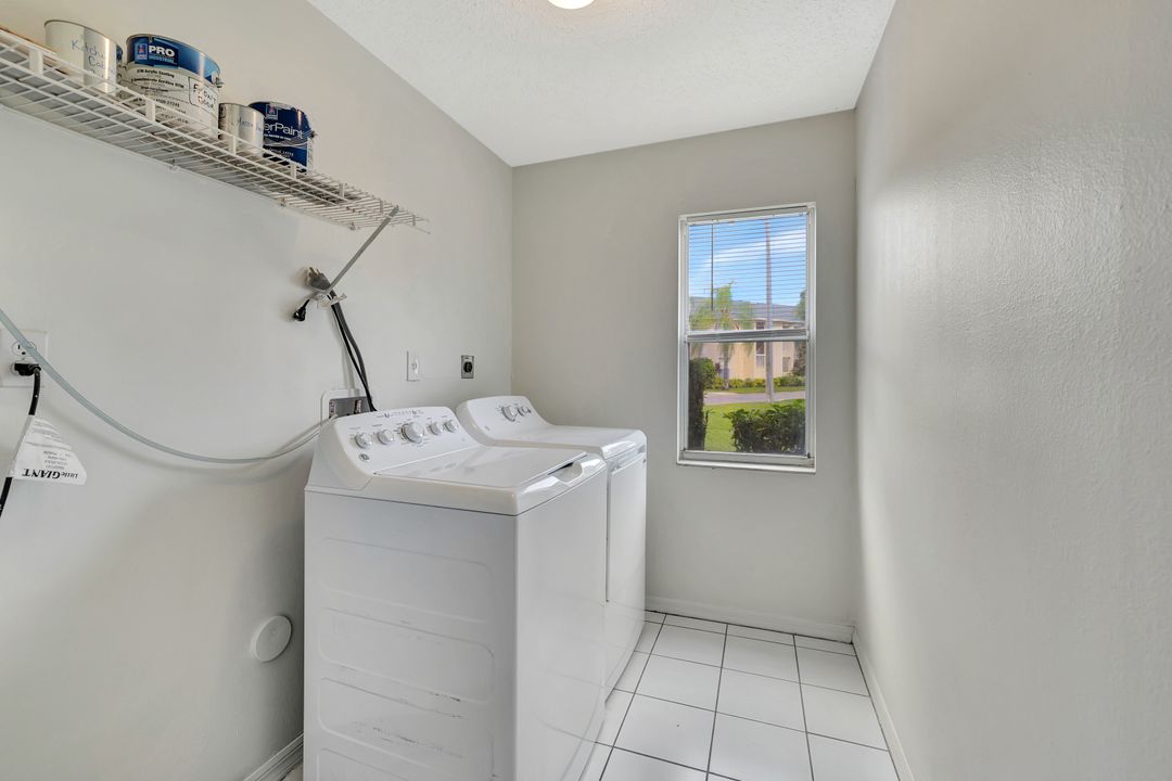 729 Landover Ct #101, Naples, FL 34104