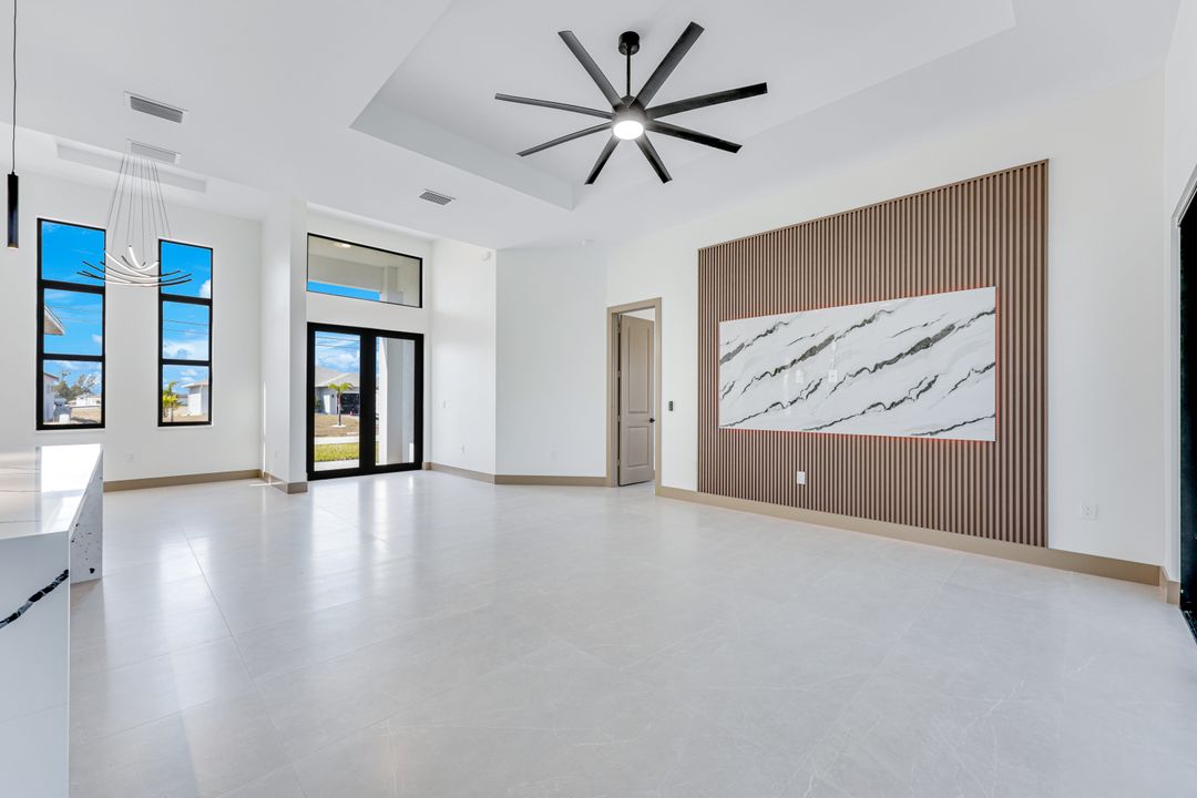 1925 NW 34th Pl, Cape Coral, FL 33993