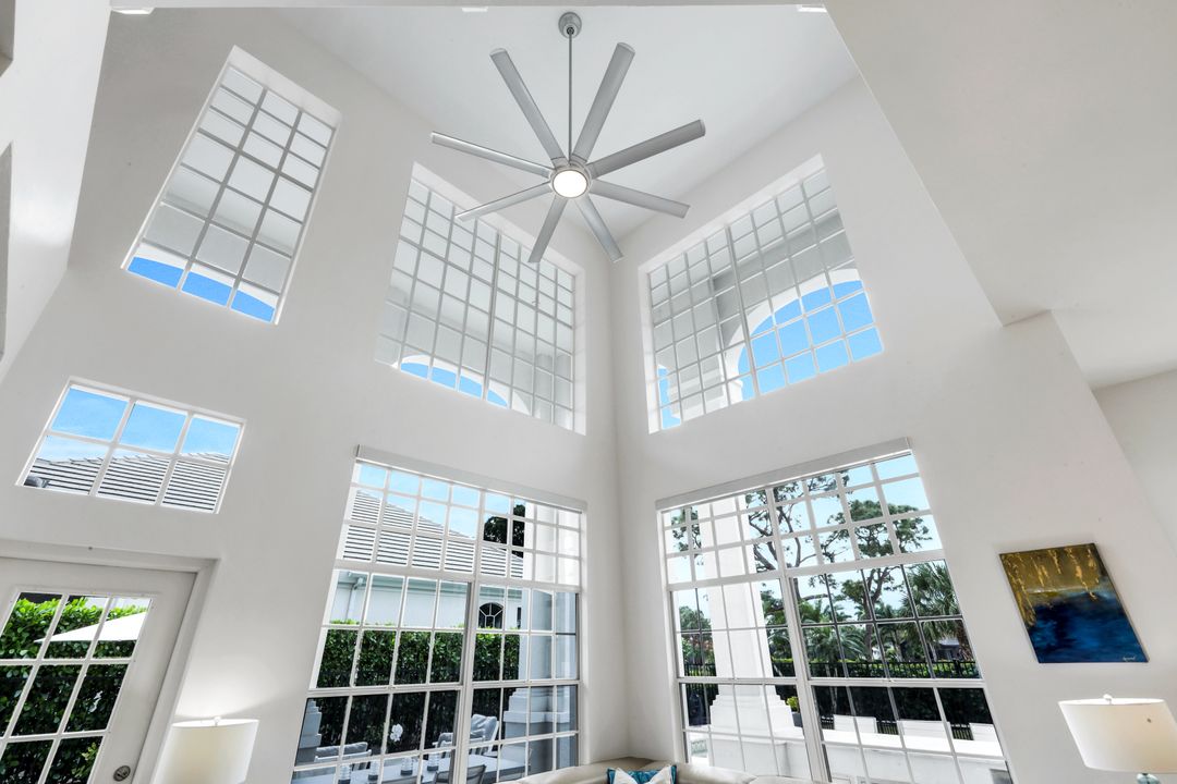 15303 Devon Green Ln, Naples, FL 34110