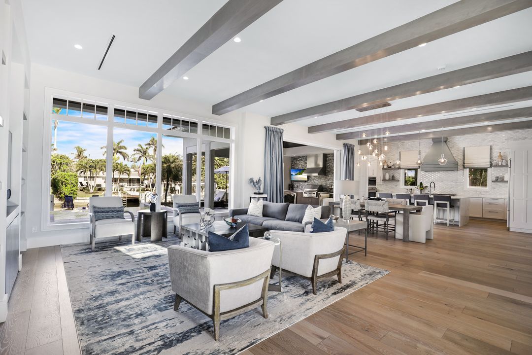 1501 Bluefin Ct, Naples, FL 34102