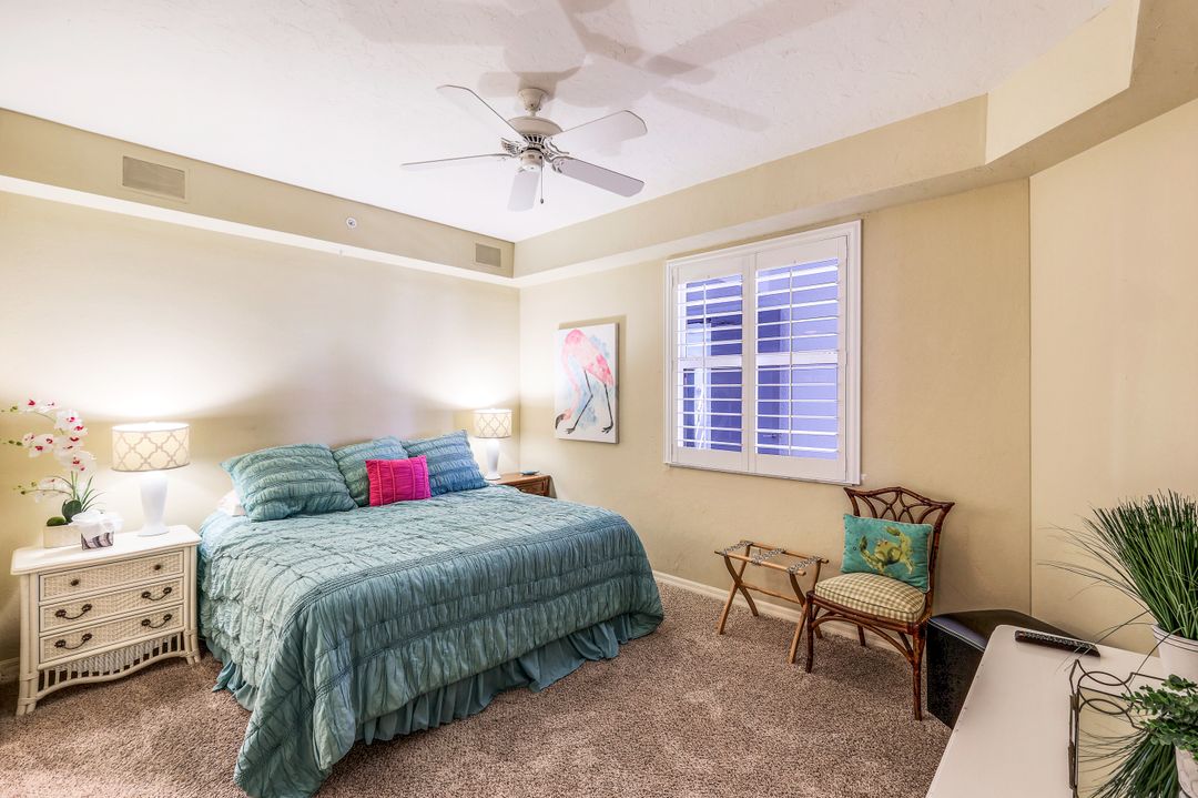 410 Flagship Dr #903, Naples, FL 34108