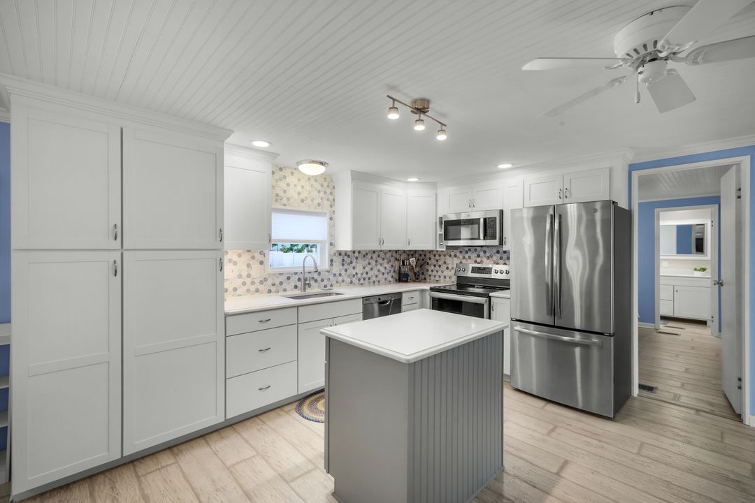 27365 Joann Dr, Bonita Springs, FL 34135