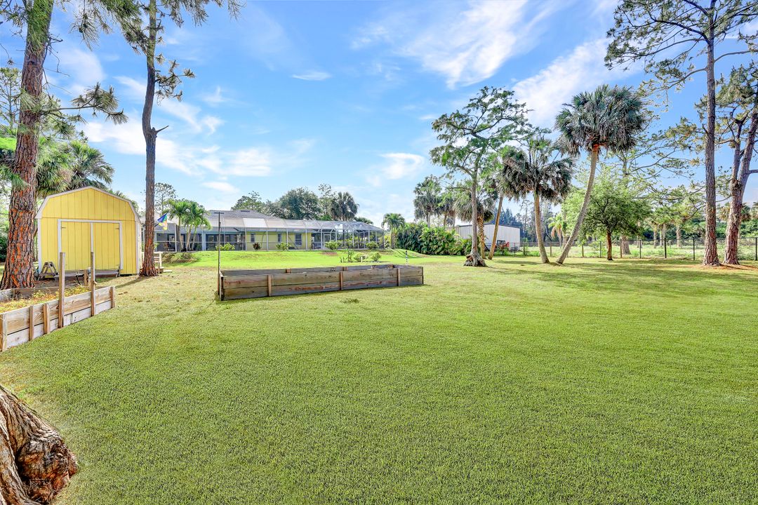 731 25th St SW, Naples, FL 34117