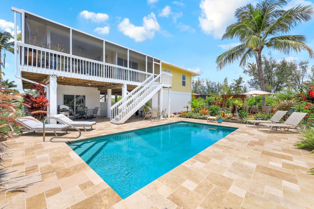 681 Diplomat Ct, Marco Island, FL 34145