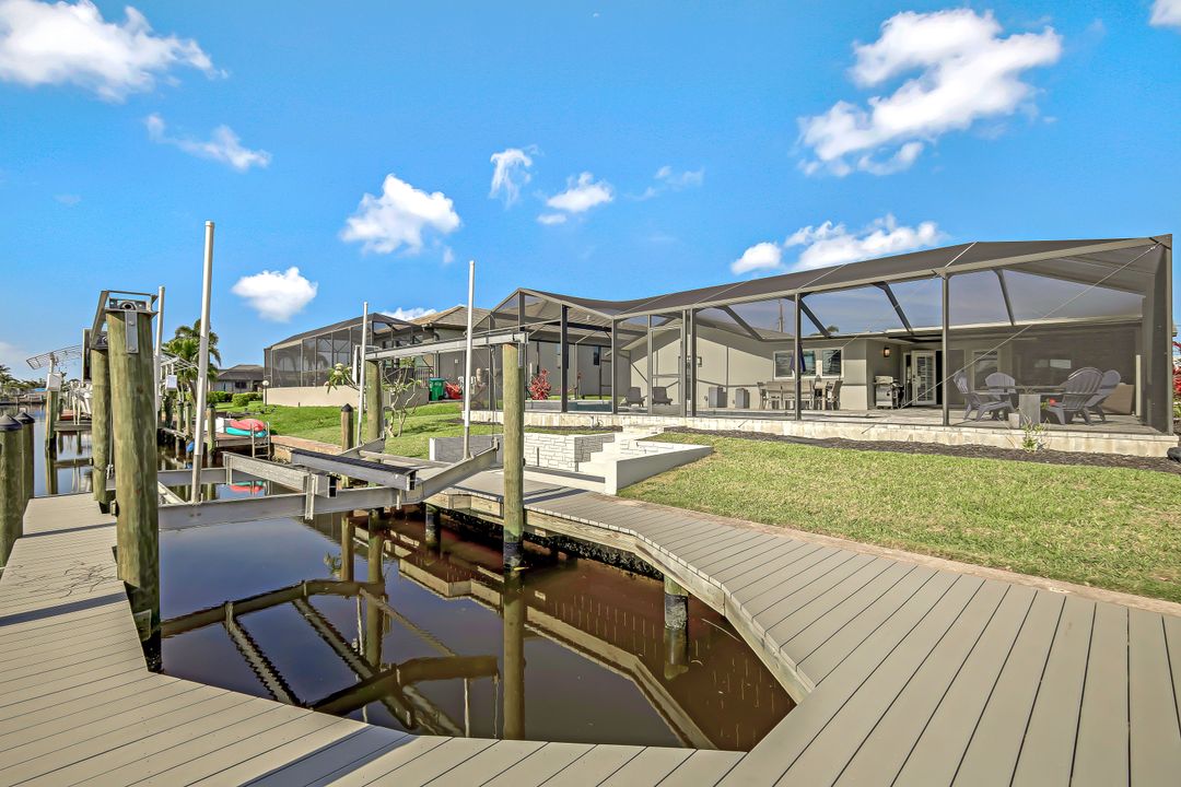 5333 Cortez Ct, Cape Coral, FL 33904