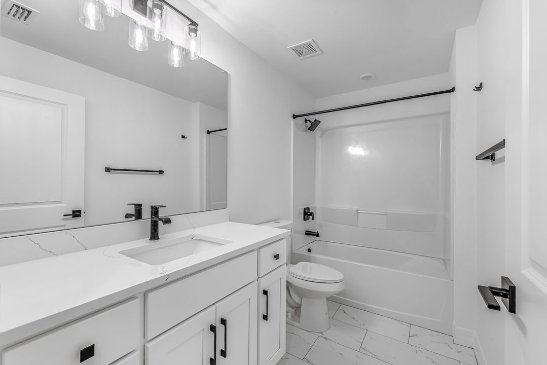 2117 NW 10th Terrace, Cape Coral, FL 33993