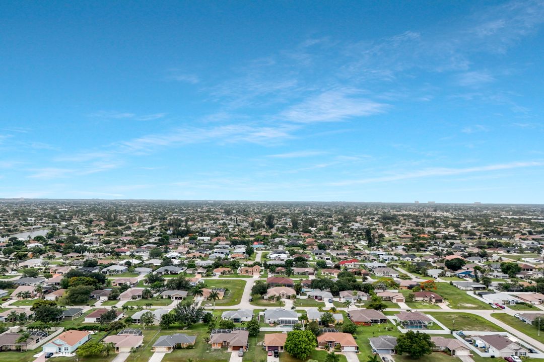 317 SE 18th Terrace, Cape Coral, FL 33990