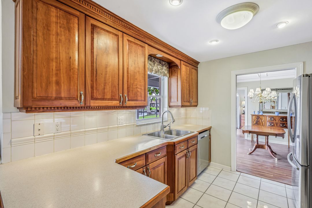 3117 SE 19th Ave, Cape Coral, FL 33904