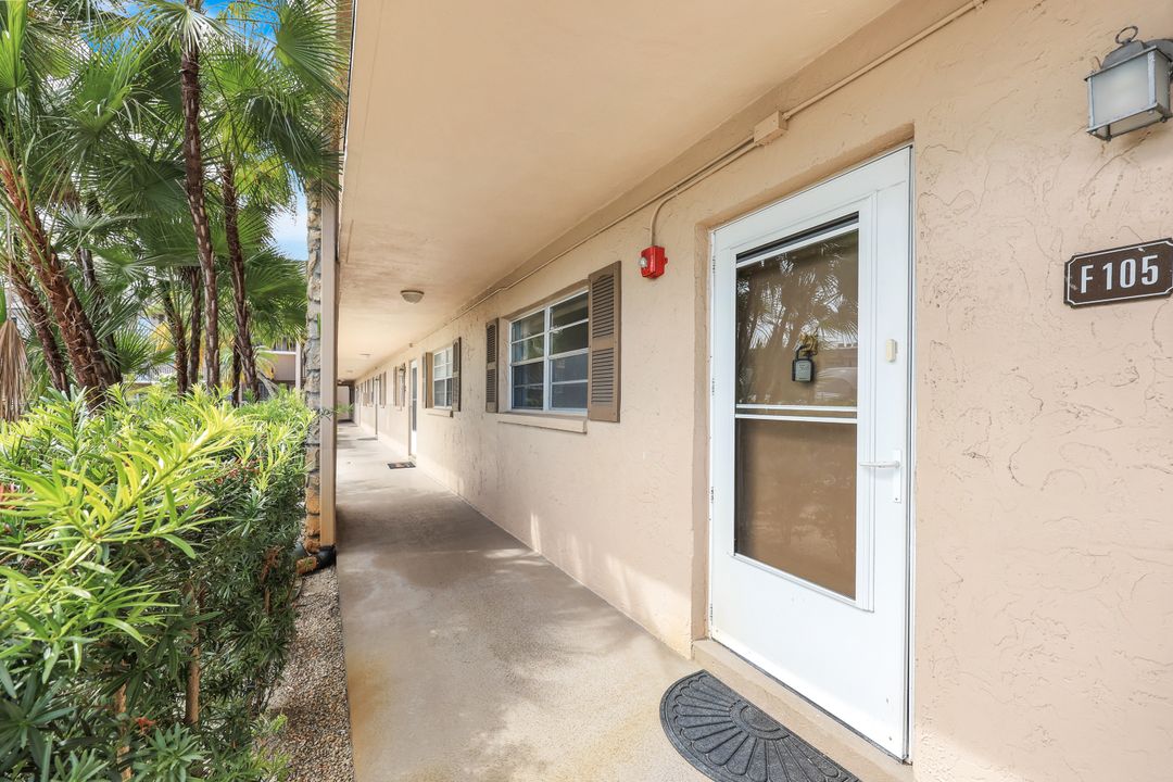 5419 Rattlesnake Hammock Rd, Naples, FL 34113