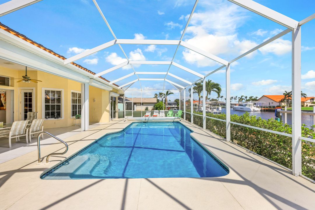 2008 Palaco Grande Pkwy, Cape Coral, FL 33904