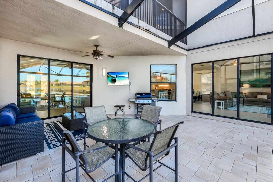 2735 Cinnamon Bay Cir, Naples, FL 34119