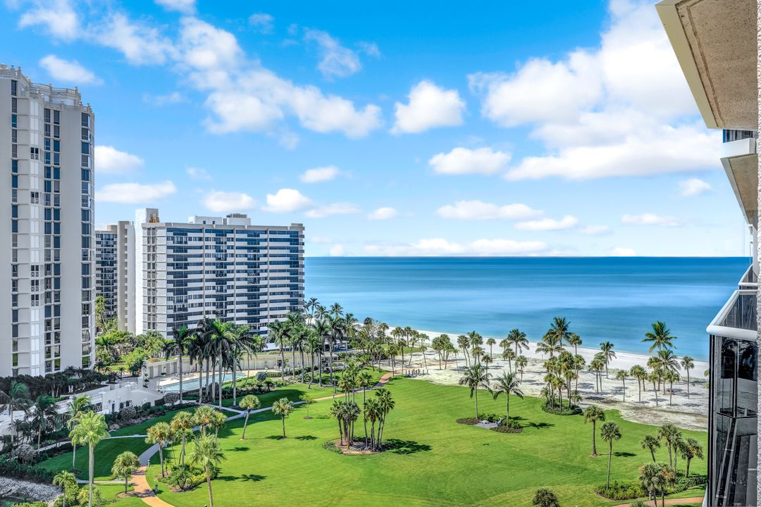 4041 Gulf Shore Blvd N #1108, Naples, FL 34103