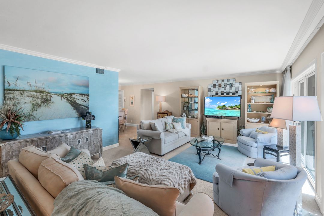 3399 Gulf Shore Blvd N #203, Naples, FL 34103