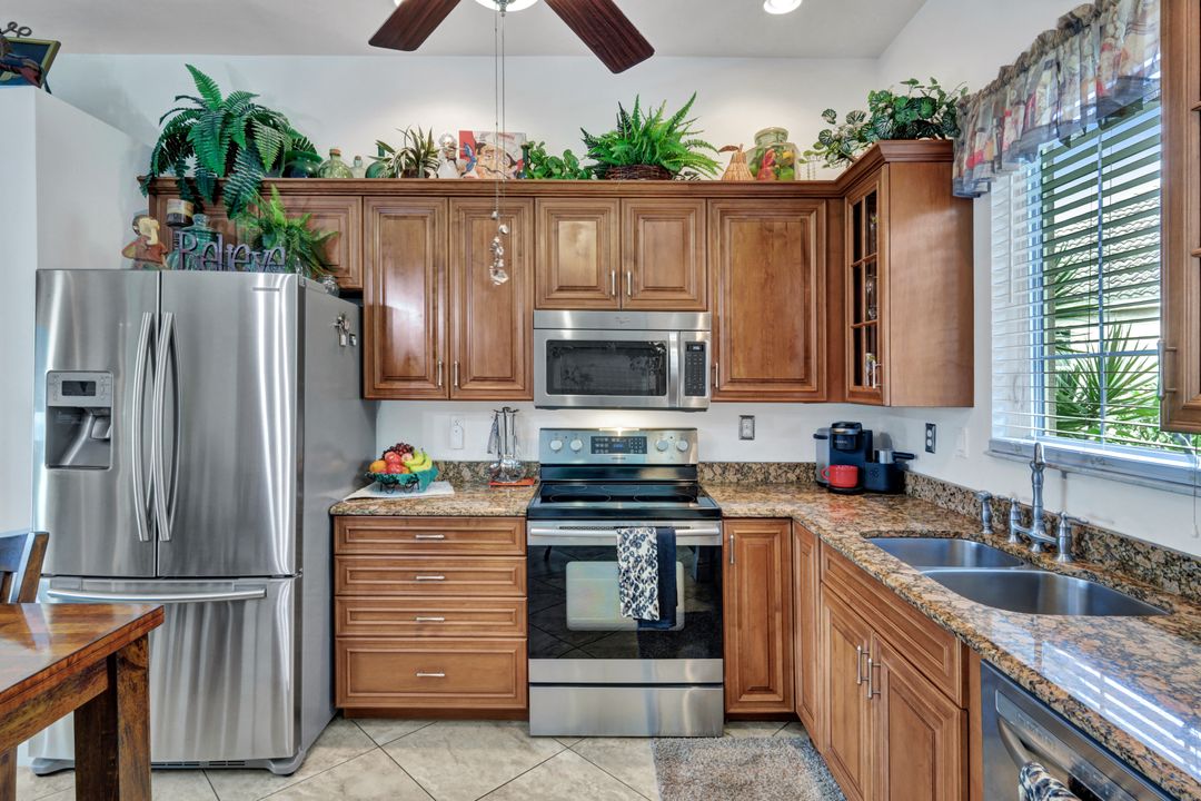 2118 SE 18th Ave, Cape Coral, FL 33990