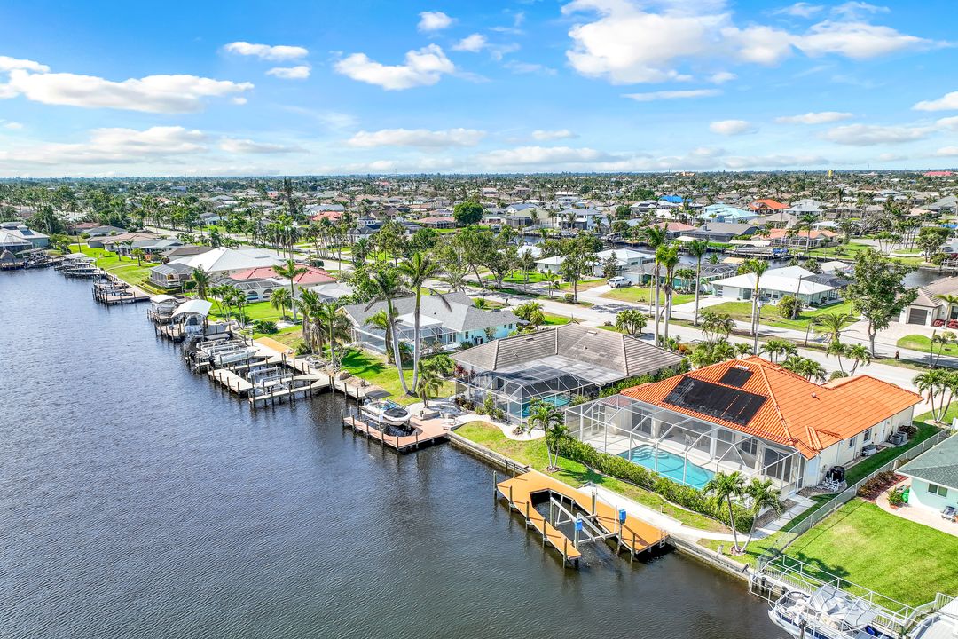 2008 Palaco Grande Pkwy, Cape Coral, FL 33904