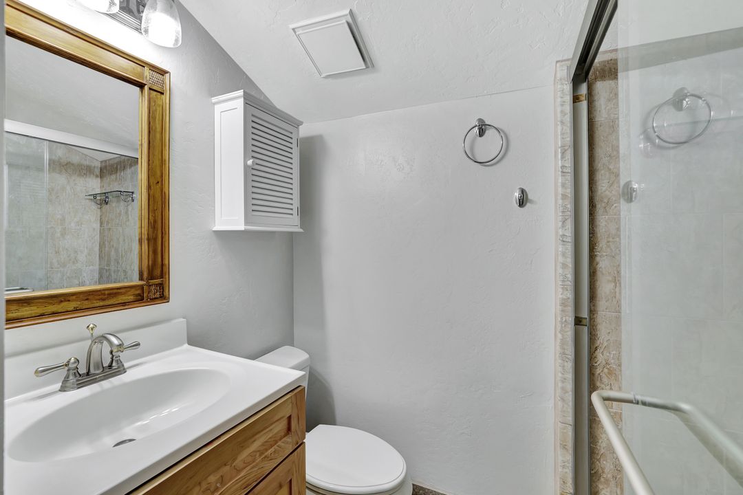 206 Woodshire Ln, Naples, FL 34105