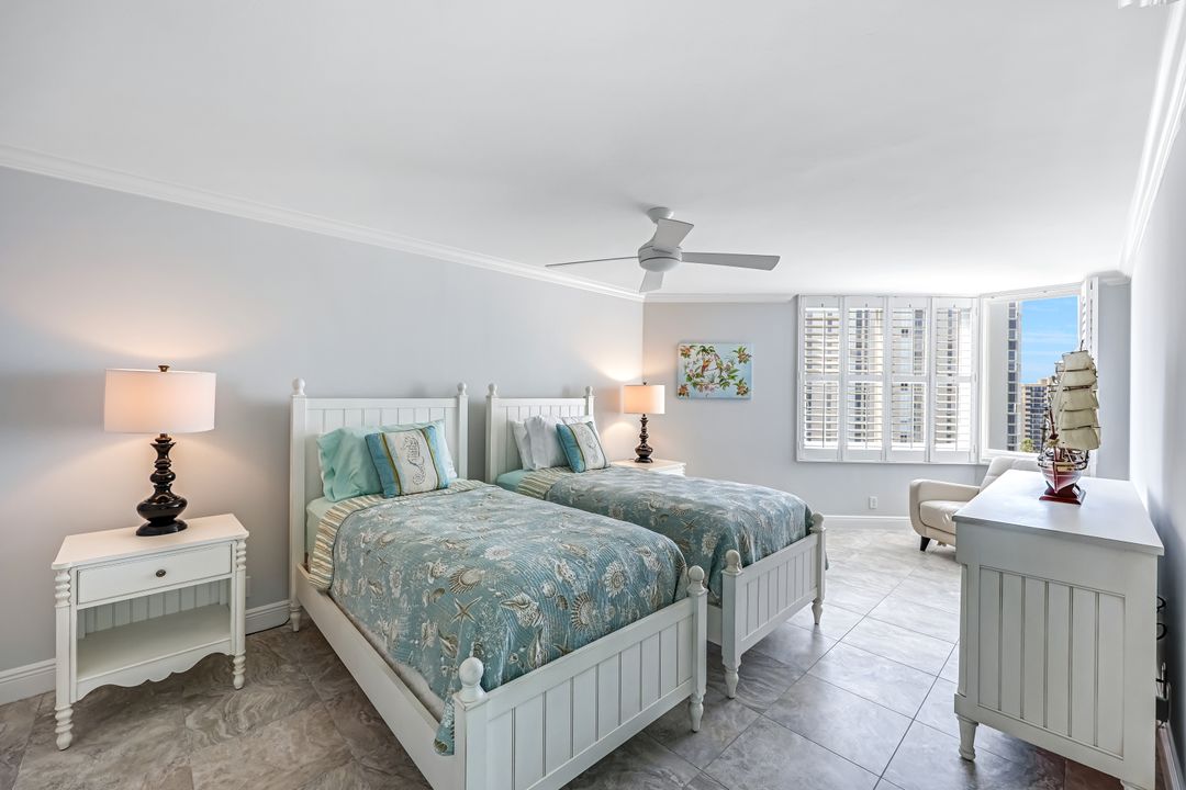 4041 Gulf Shore Blvd N #1108, Naples, FL 34103