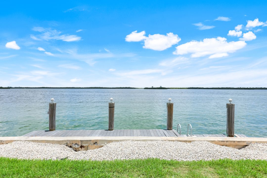 1268 Laurel Ct, Marco Island, FL 34145