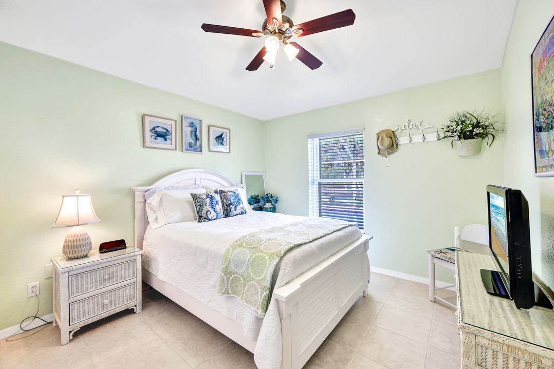 731 25th St SW, Naples, FL 34117