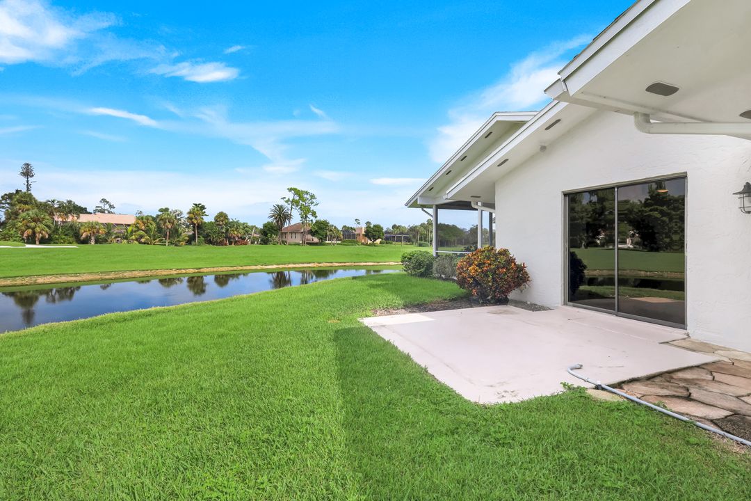 16743 Pheasant Ct SW, Fort Myers, FL 33908