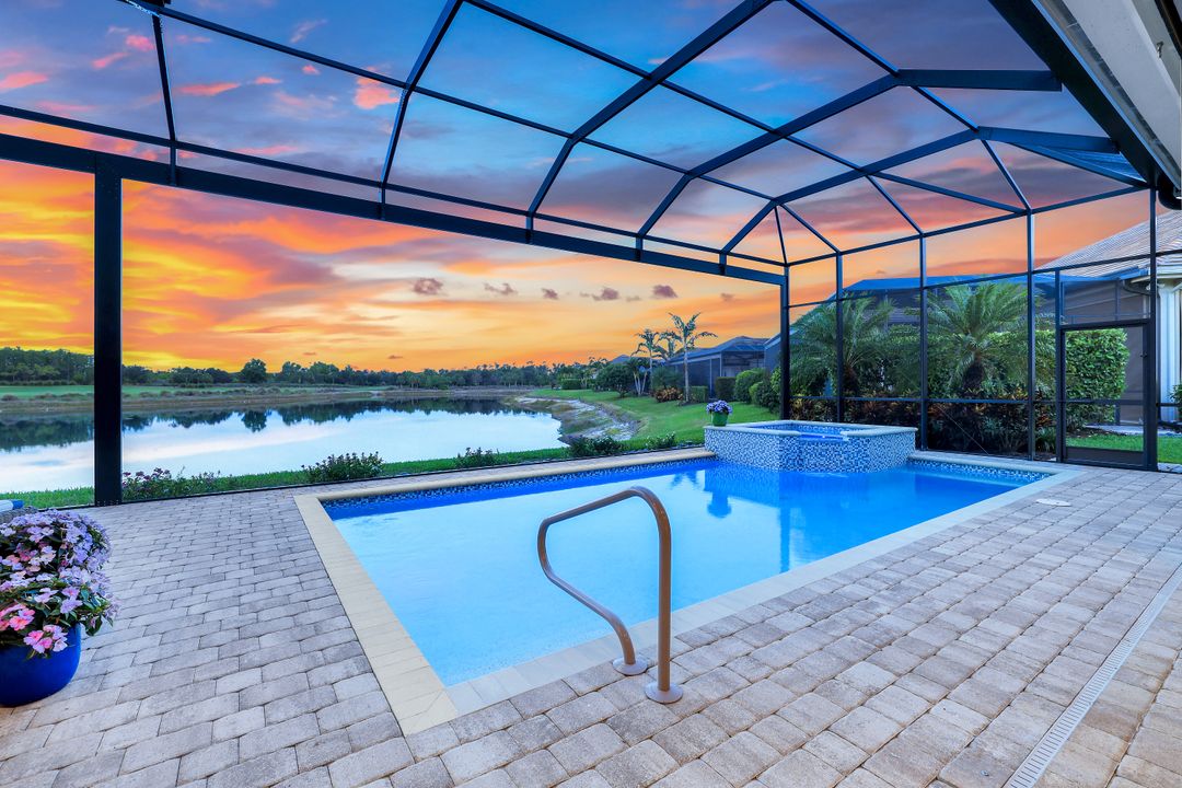 9010 Arrezo Ct, Naples, FL 34119