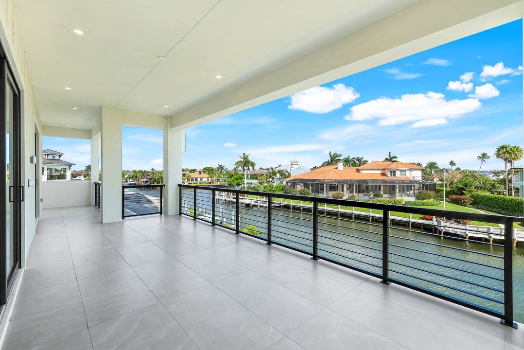960 Iris Ct, Marco Island, FL 34145