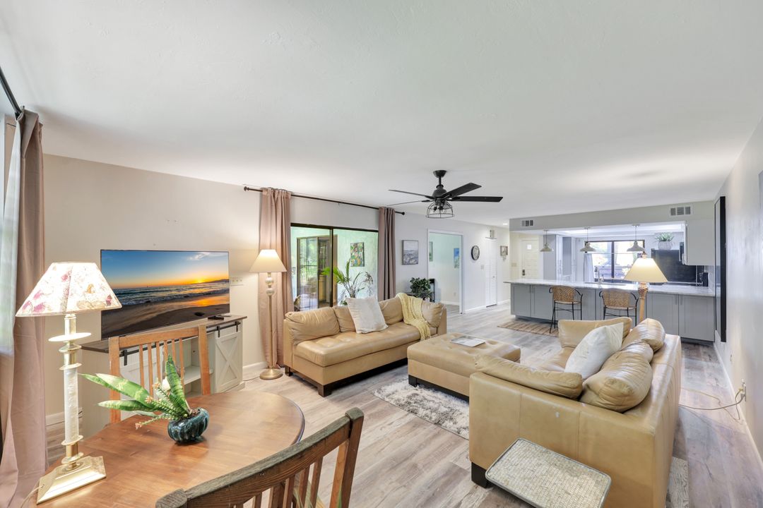 120 Pinebrook Dr, Fort Myers, FL 33907