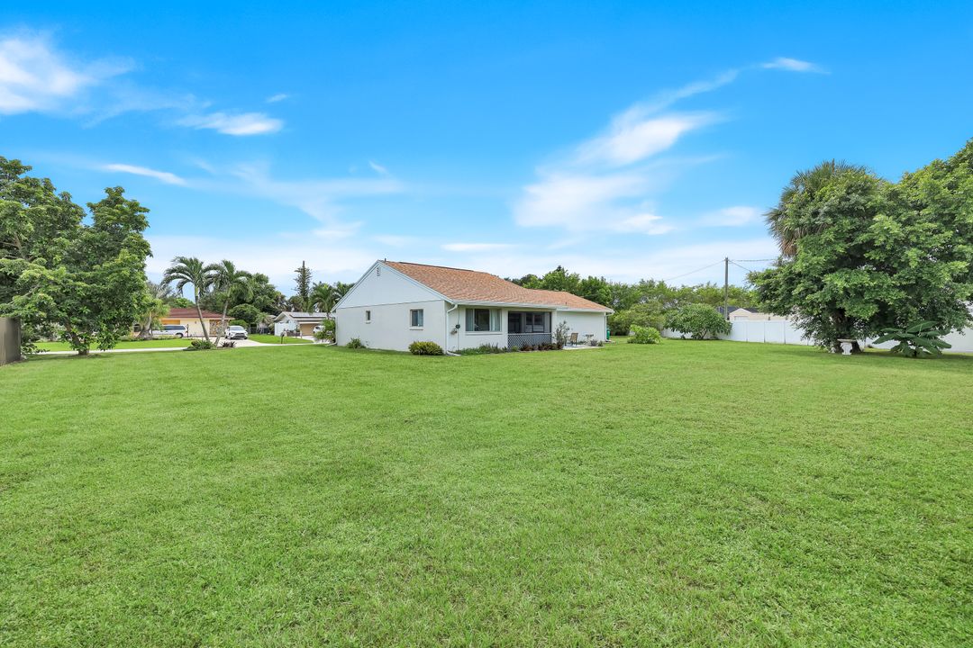 1411 SE 43rd St, Cape Coral, FL 33904