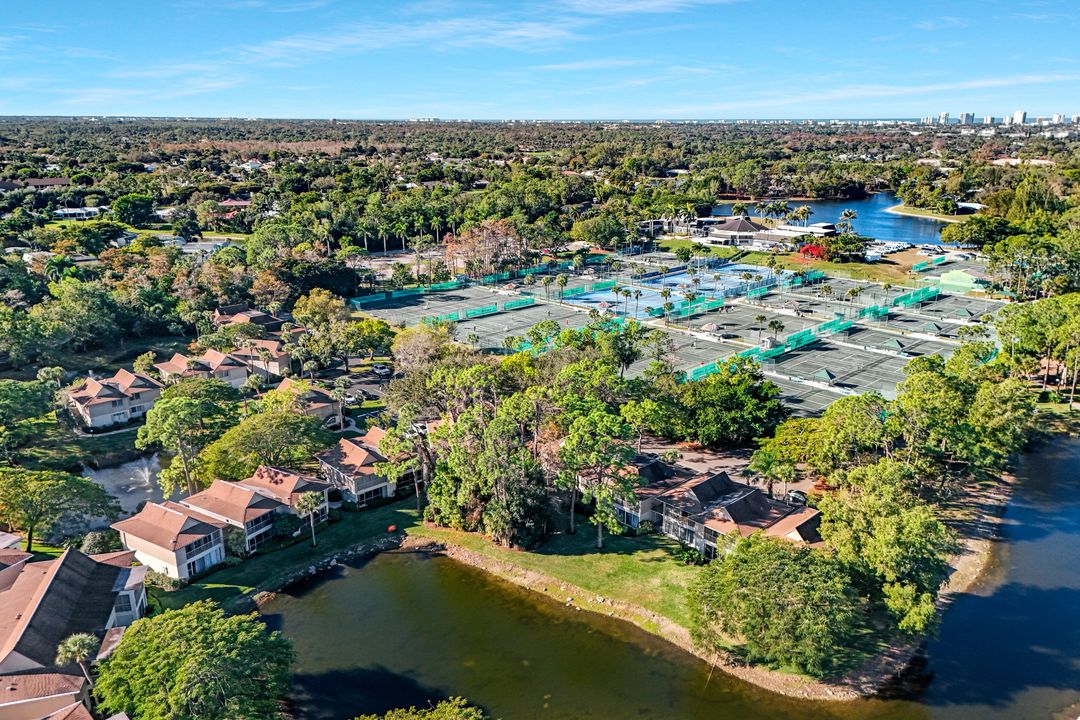 11 Bobolink Ct #11a, Naples, FL 34105