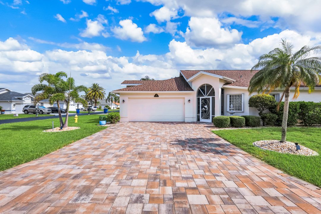 17740 Pineapple Palm Ct, North Fort Myers, FL 33917
