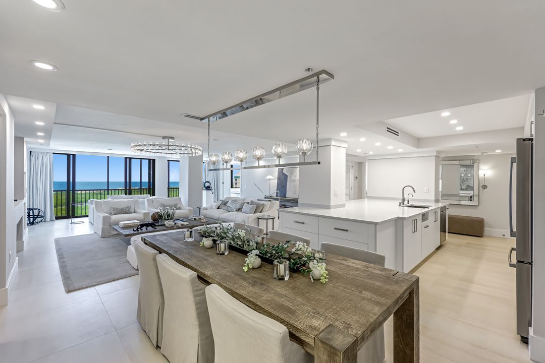 5601 Turtle Bay Dr #1102, Naples, FL 34108