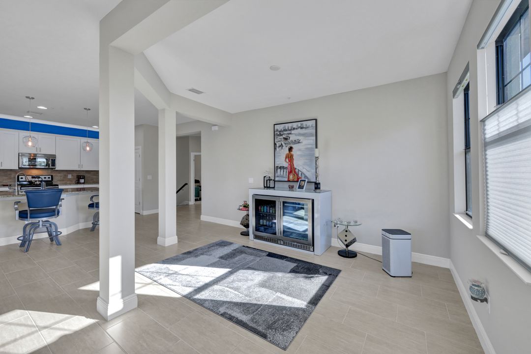 15213 Butler Lake Dr, Naples, FL 34109