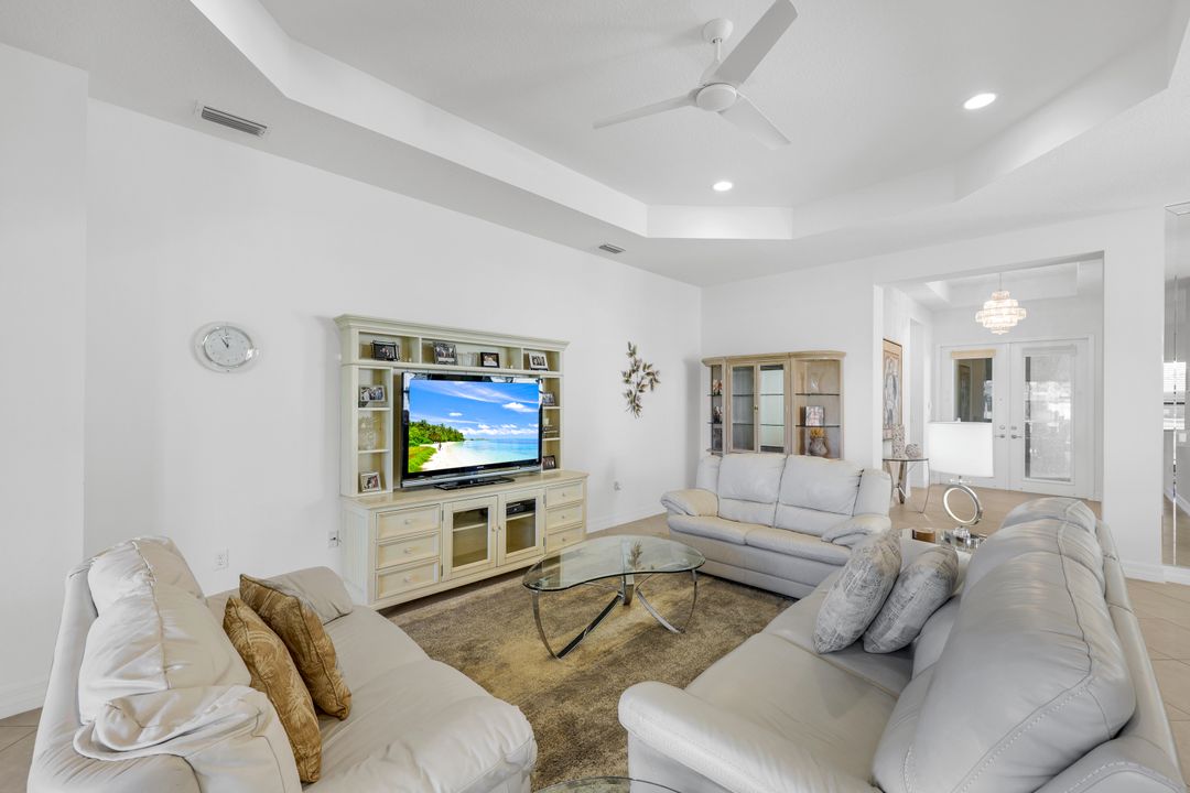 4019 Aspen Chase Dr, Naples, FL 34119