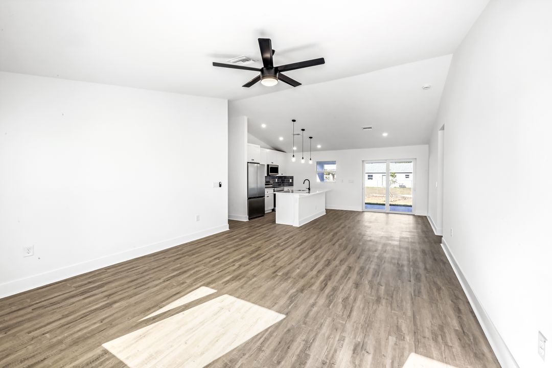 1702 NW 5th Pl, Cape Coral, FL 33993