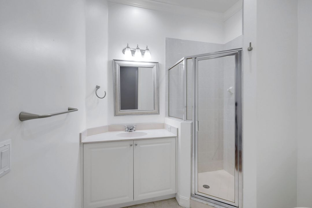 5021 Maxwell Cir #3101, Naples, FL 34105