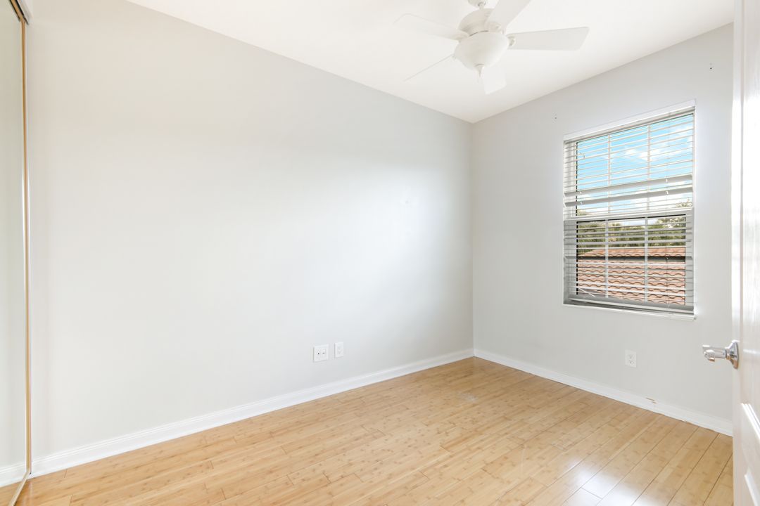 6124 Towncenter Cir, Naples, FL 34119