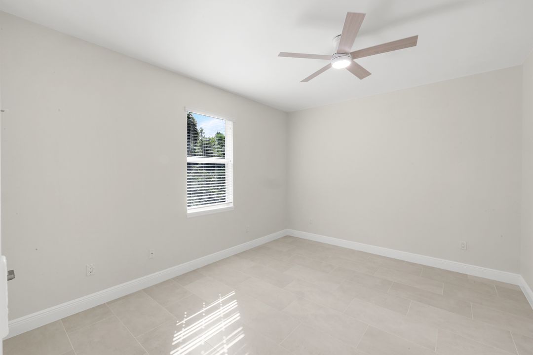 2180 12th Ave NE, Naples, FL 34120