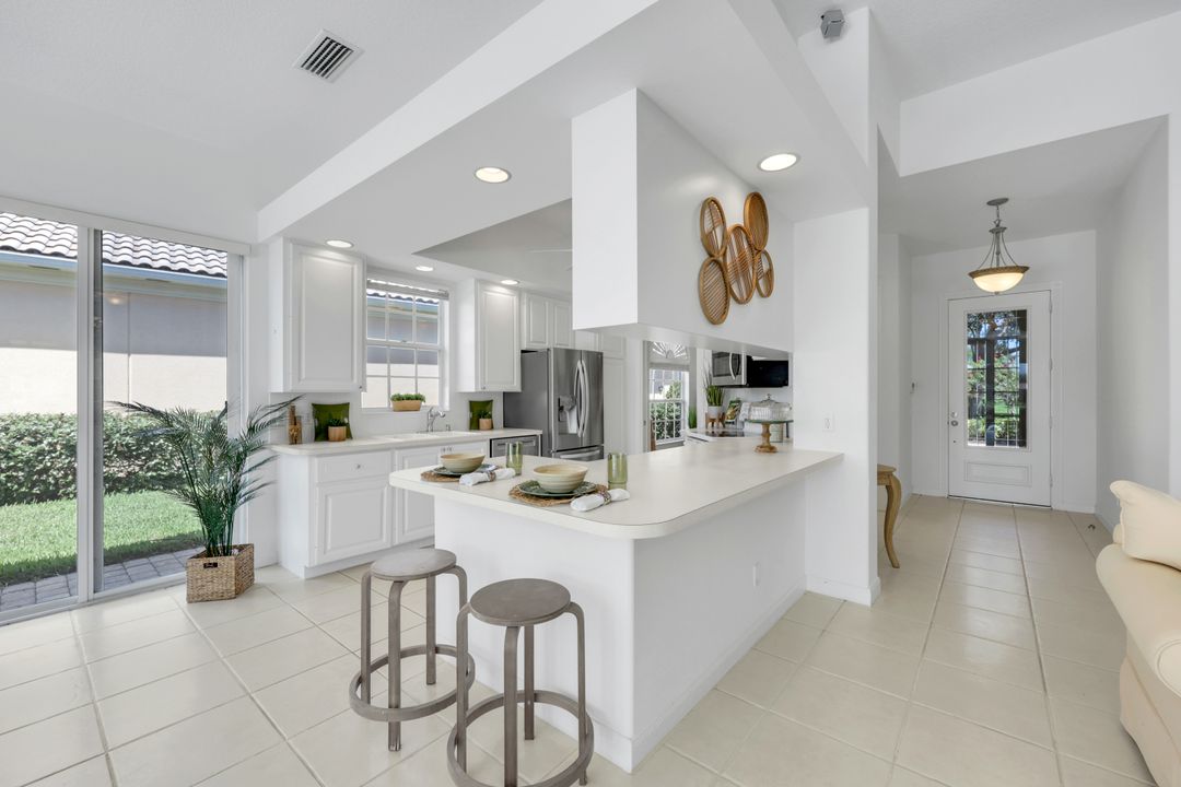 3730 Whidbey Way, Naples, FL 34119