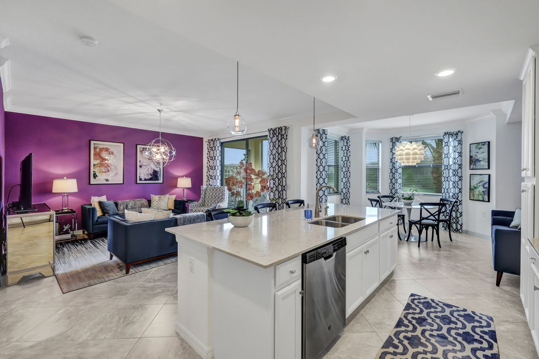 9572 Trevi Ct #5022, Naples, FL 34113