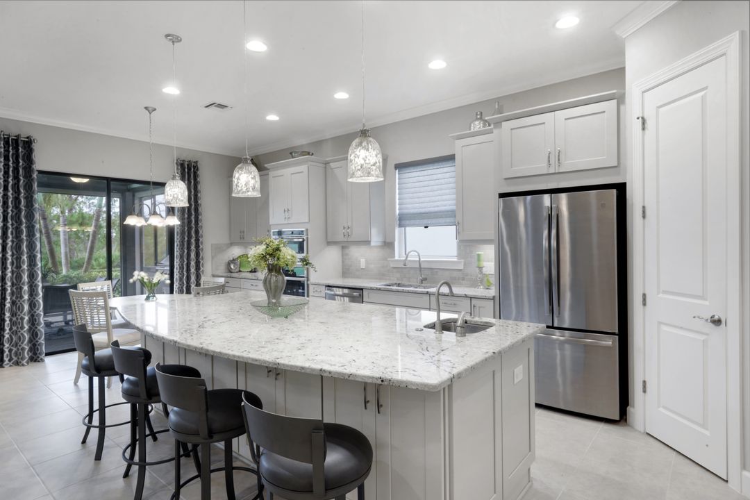 19711 Estero Pointe Ln, Fort Myers, FL 33908