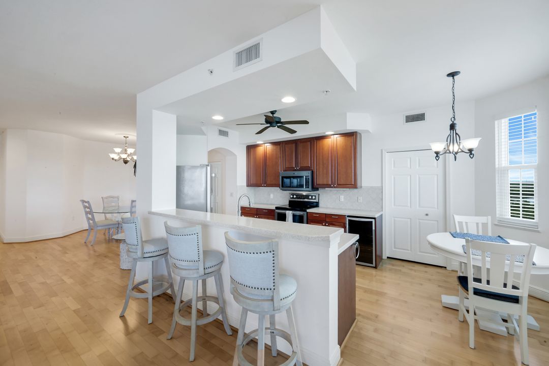 337 Vintage Bay Dr #D25, Marco Island, FL 34145