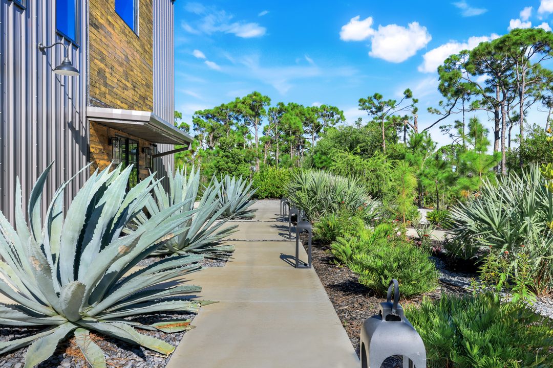 4412 Pinetree Blvd, Saint James City, FL 33956