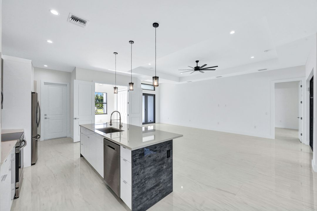 4615 SW 18th Ave, Cape Coral, FL 33914