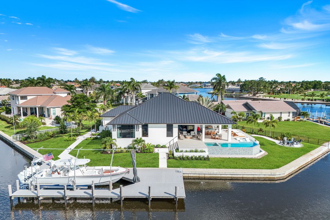1610 Briarwood Ct, Marco Island, FL 34145