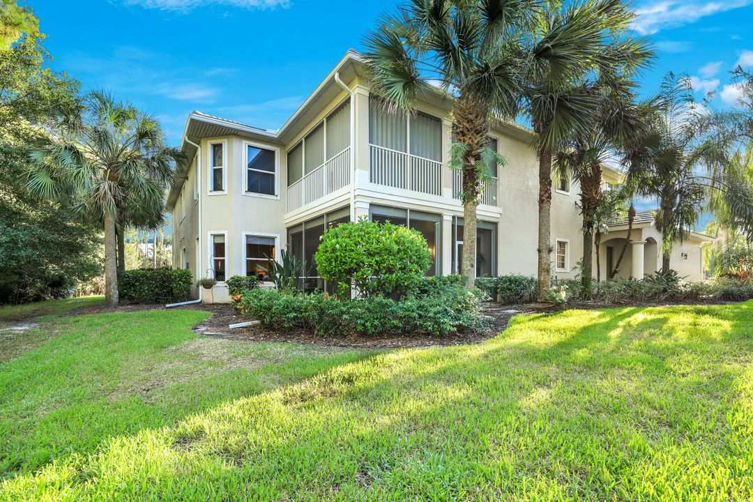 4956 Shaker Heights Ct, Naples, FL 34112