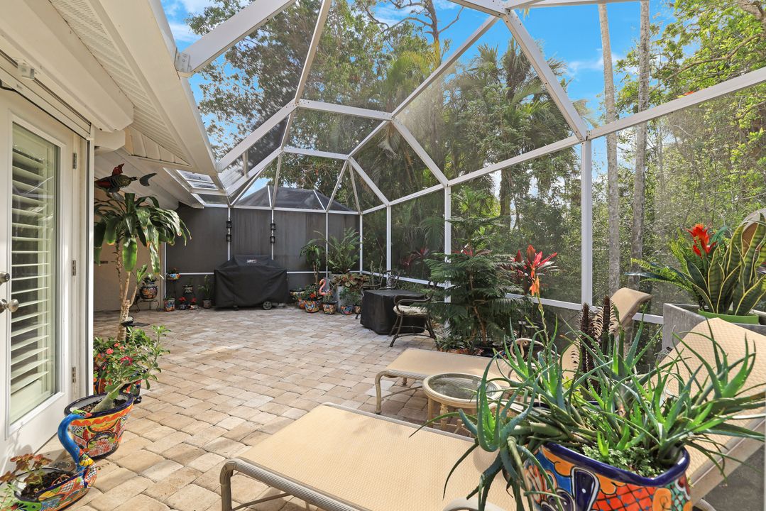 780 Wiggins Bay Dr, Naples, FL 34110